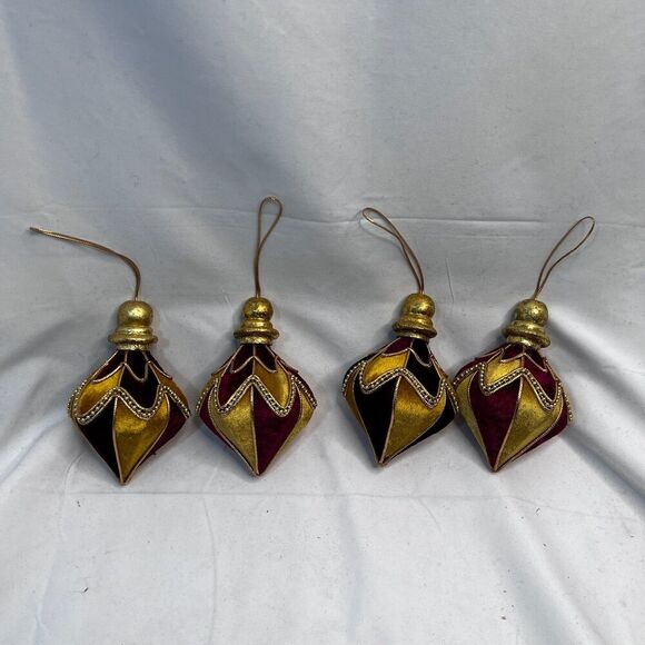 Christmas Ornaments Red & Gold Velvet Set of 4 Holiday Elegant Fancy - Picture 9 of 9